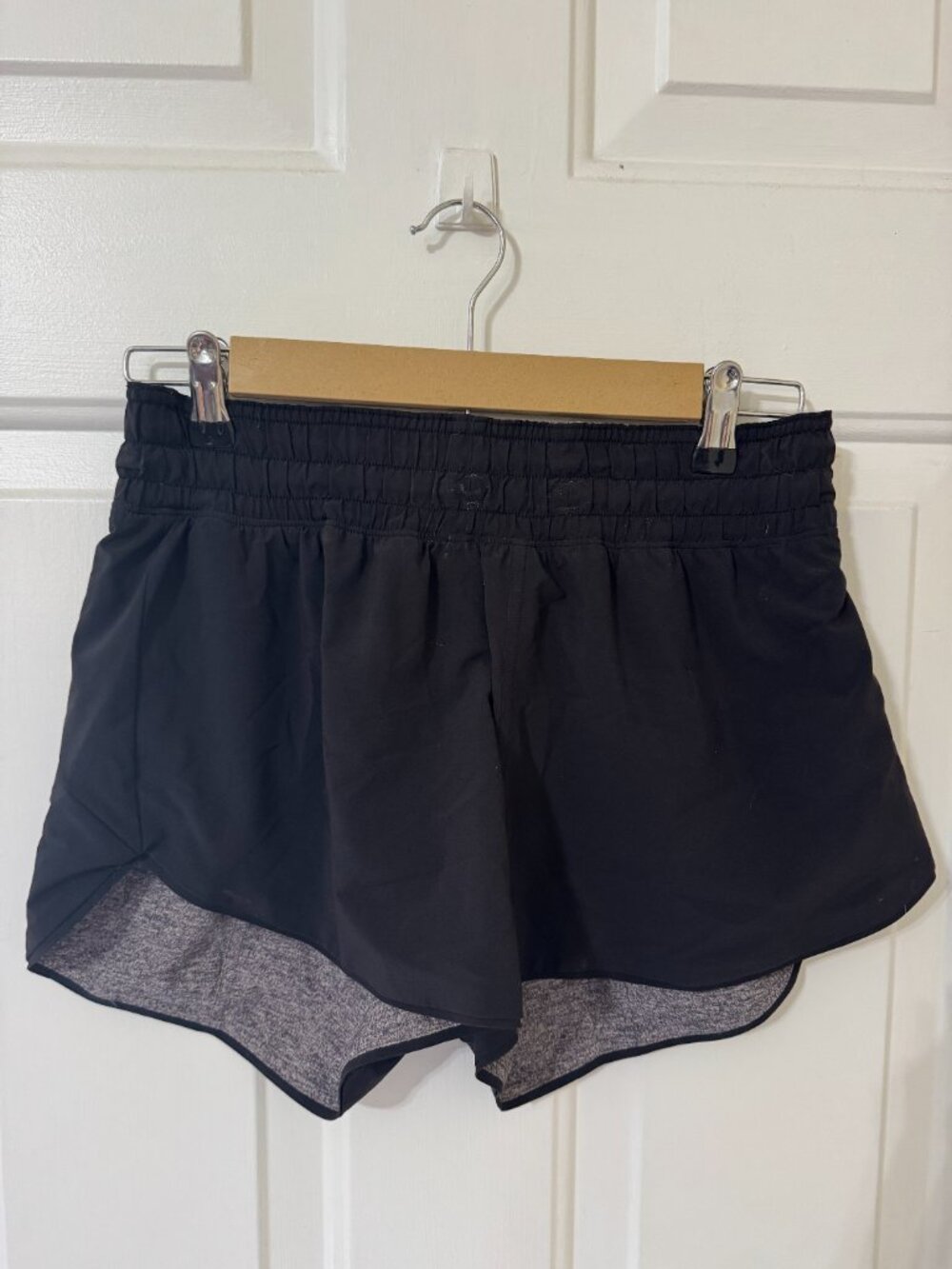 Lululemon Choose A Side Short - Size 6 - Heather Lux Multi Black / Black - Picture 9 of 10